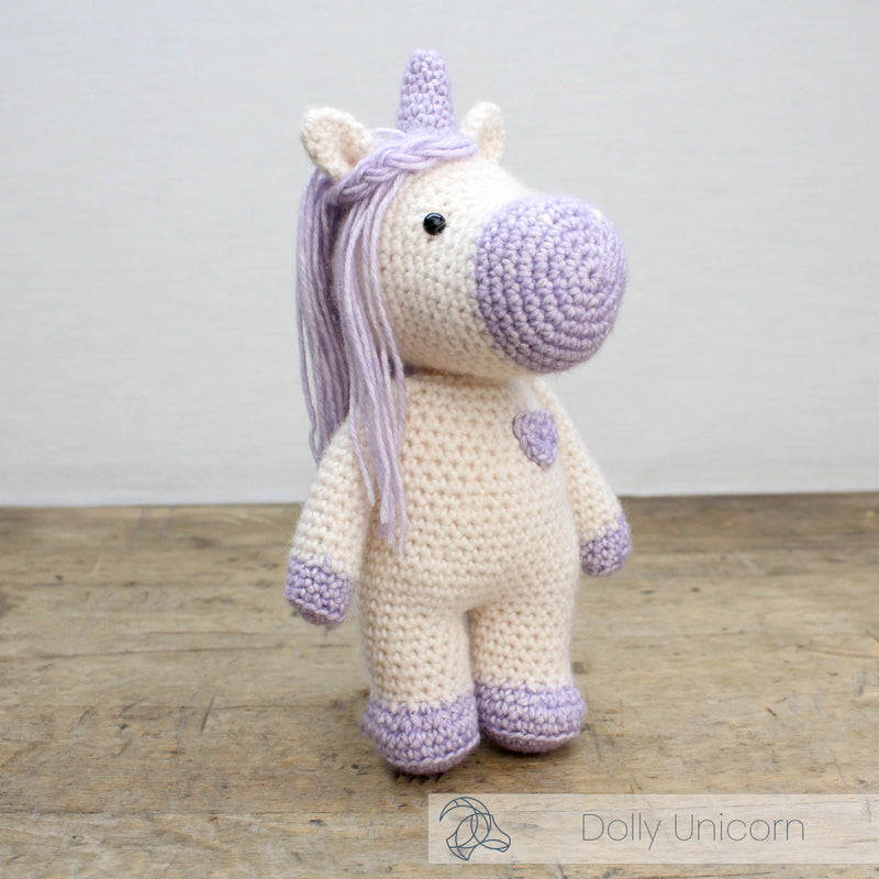 KIT: Hardicraft 'Dolly Unicorn' Crochet Kit