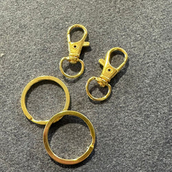 HARDWARE: Set of TWO Lobster Clasp Swivel Clips + Split Rings: Gold colour