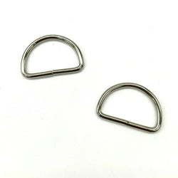 HARDWARE: 1" / 25mm D Rings: One Pair: Silver colour