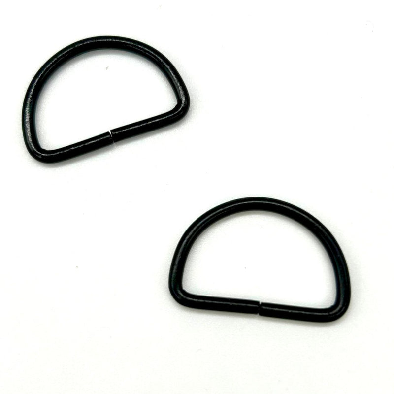 HARDWARE: 1" / 25mm D Rings: One Pair: Matte Black colour