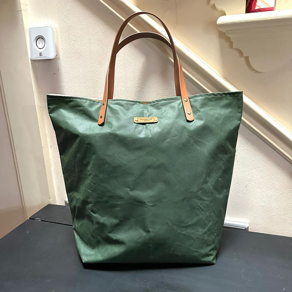 FABRIC KIT + HARDWARE: Easy Waxed Shopper: British Racing Green colourway