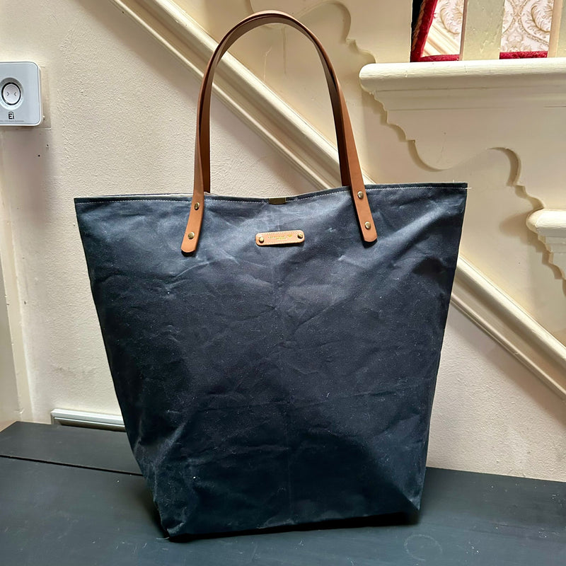 FABRIC KIT + HARDWARE: Easy Waxed Shopper: Navy colourway