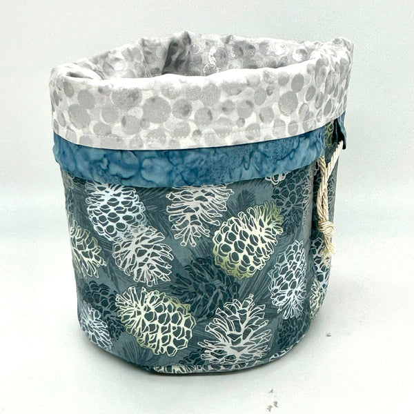 SAMPLE SALE: AI18: Fold Down Storage Caddy | Robert Kaufman Wishwell: Winterstone 'Pine Cones'