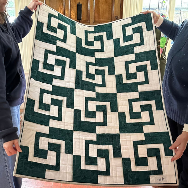 SAMPLE SALE: AK26: Mega Metre Quilt : White and Green Batik