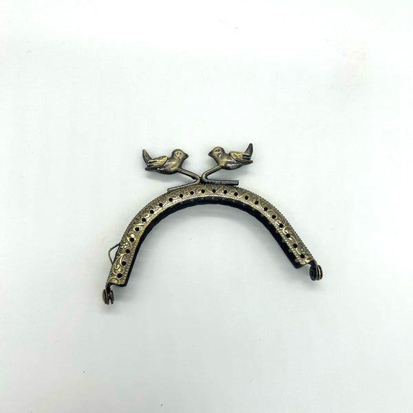 HARDWARE: 8.5cm Curved Sew in BIRD Kiss Clasp Purse Frame: Antique Brass